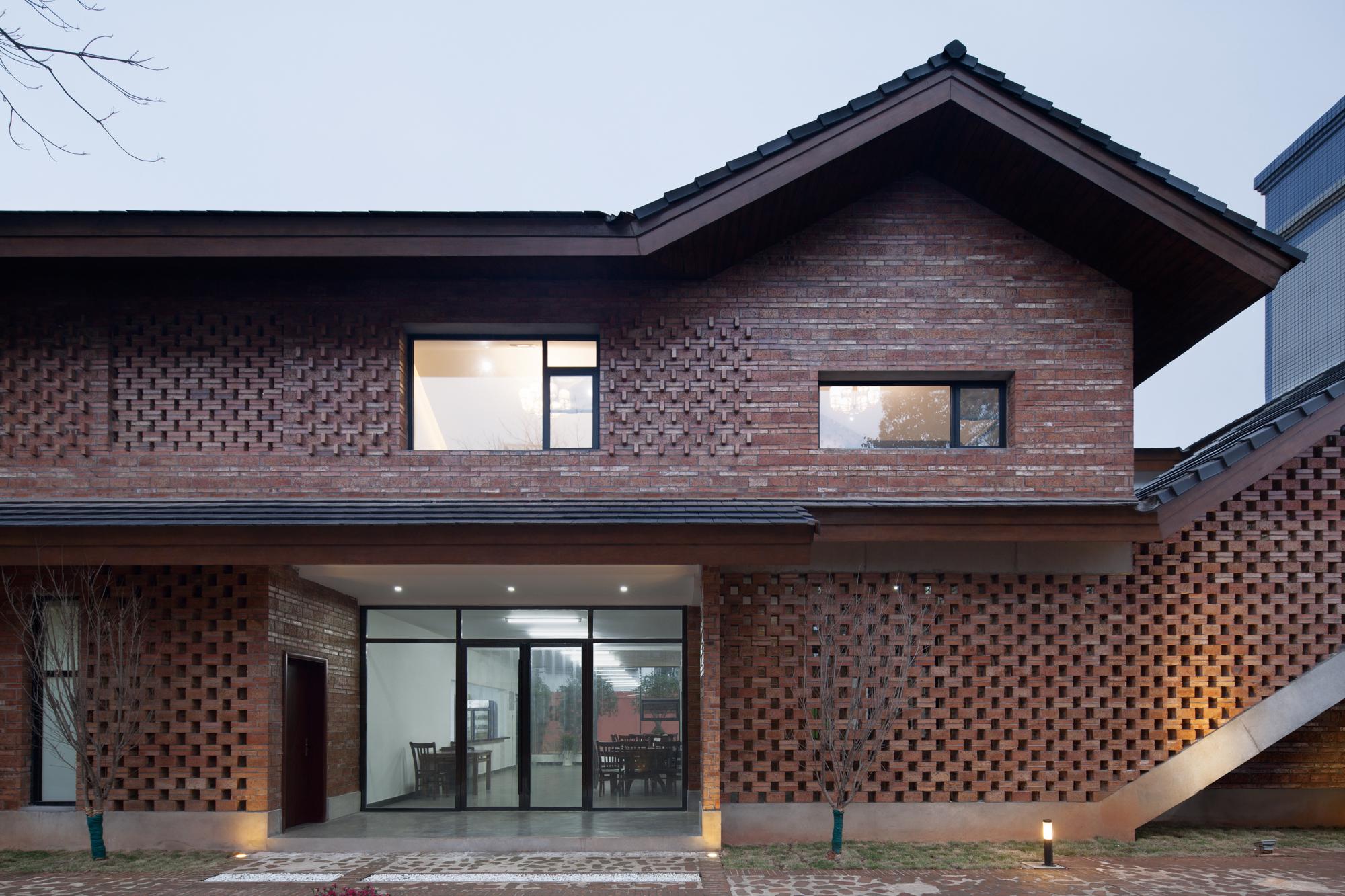 Red-brick Courtyard House